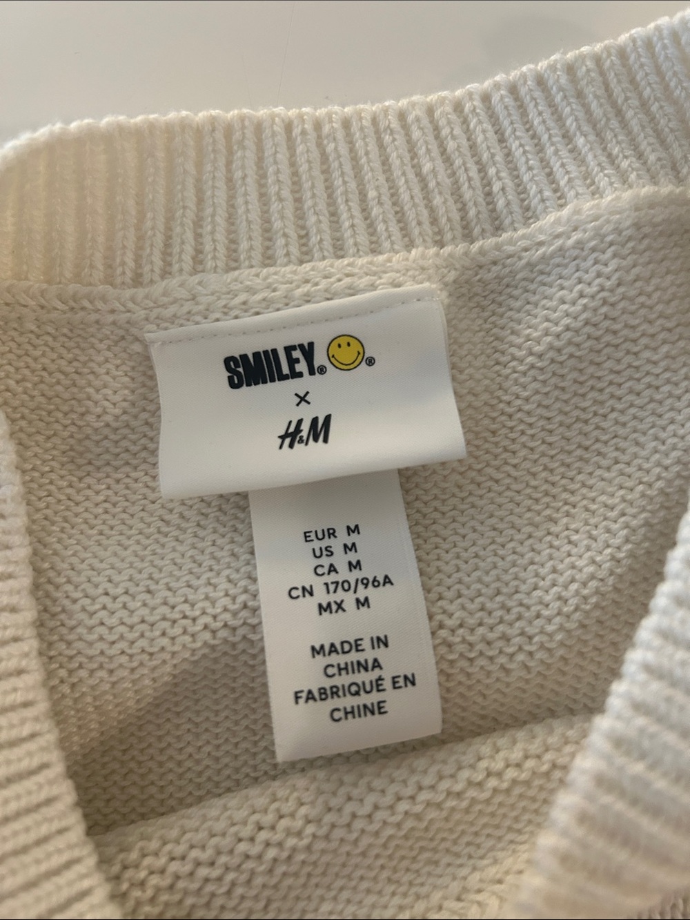 H&M White Knit Vest with Yellow, Orange, Purple, Gray Smiley Faces - Picture 2 of 3